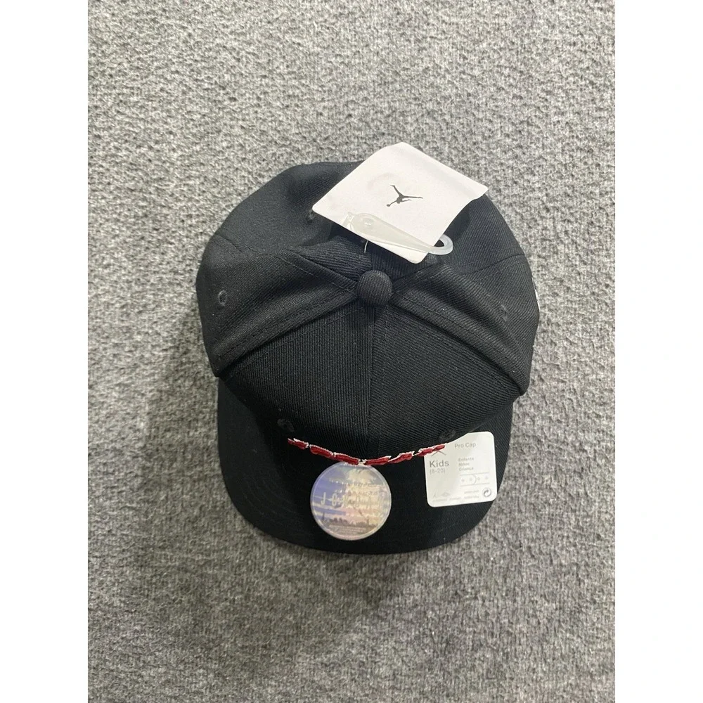 Jordan Pro Cap Kids 8-20 Snapback Black Red 9A0781-023 Hat